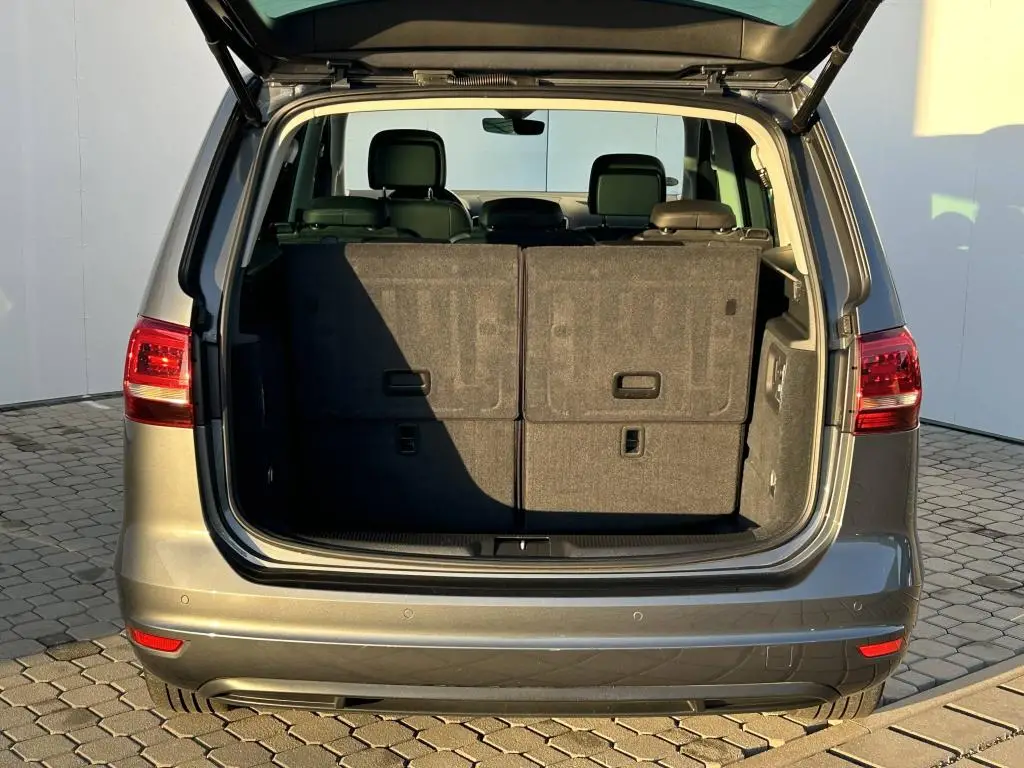 Volkswagen Sharan Highline 4Motion 7DSG 2,0TDI / 130kW