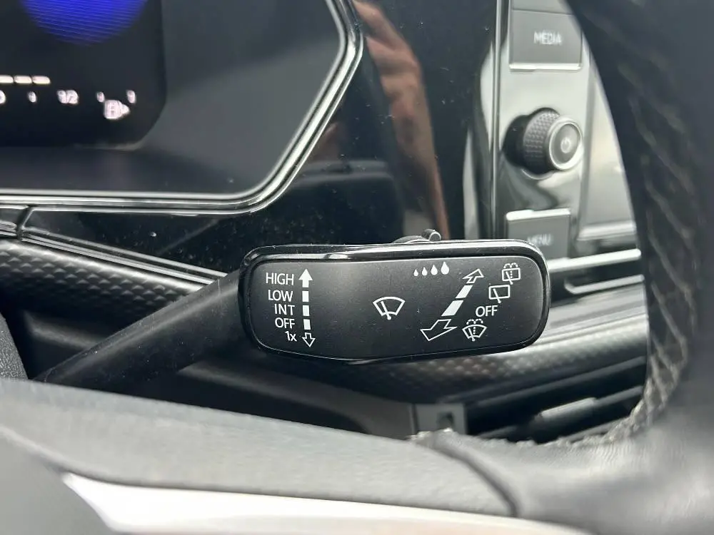 Volkswagen T-Cross Life 5G 1,0TSi / 70kW