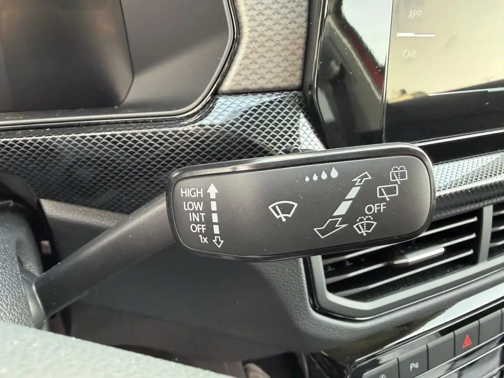 Volkswagen T-Cross People 5G 1,0TSI / 70kW