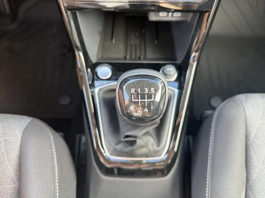 Volkswagen T-Cross People 5G 1,0TSI / 70kW