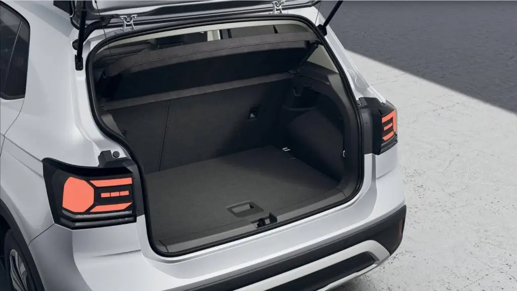 Volkswagen T-Cross People 7DSG 1,0TSI / 85kW