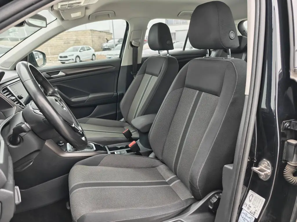 Volkswagen T-Roc Design 7DSG 1,5TSI / 110kW