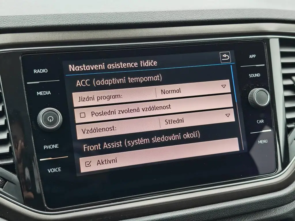 Volkswagen T-Roc Design 7DSG 1,5TSI / 110kW