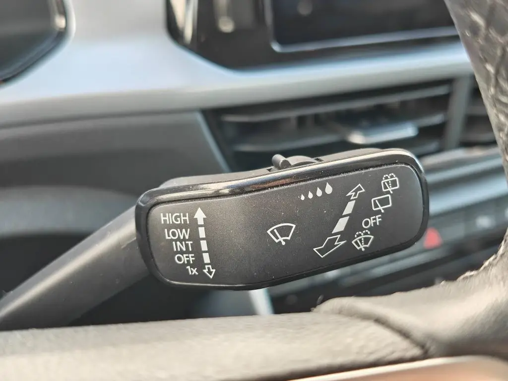 Volkswagen T-Roc Life 6G 1,0TSI / 81kW