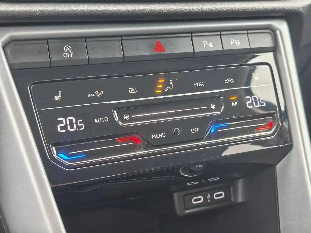 Volkswagen T-Roc Life 6G 1,0TSI / 81kW