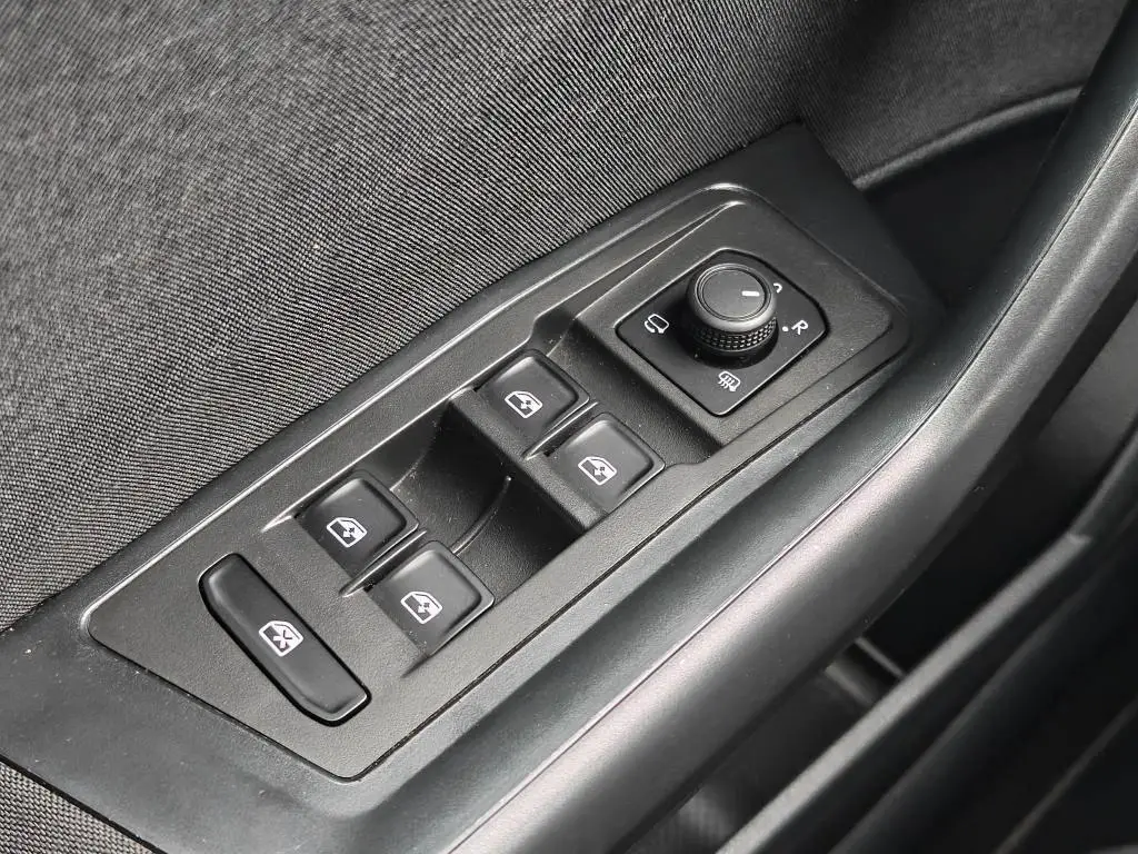 Volkswagen T-Roc Life 6G 1,0TSI / 81kW