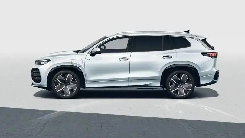 Volkswagen Tayron R-Line People 1,5 TSI 150kW eHybrid 6DSG