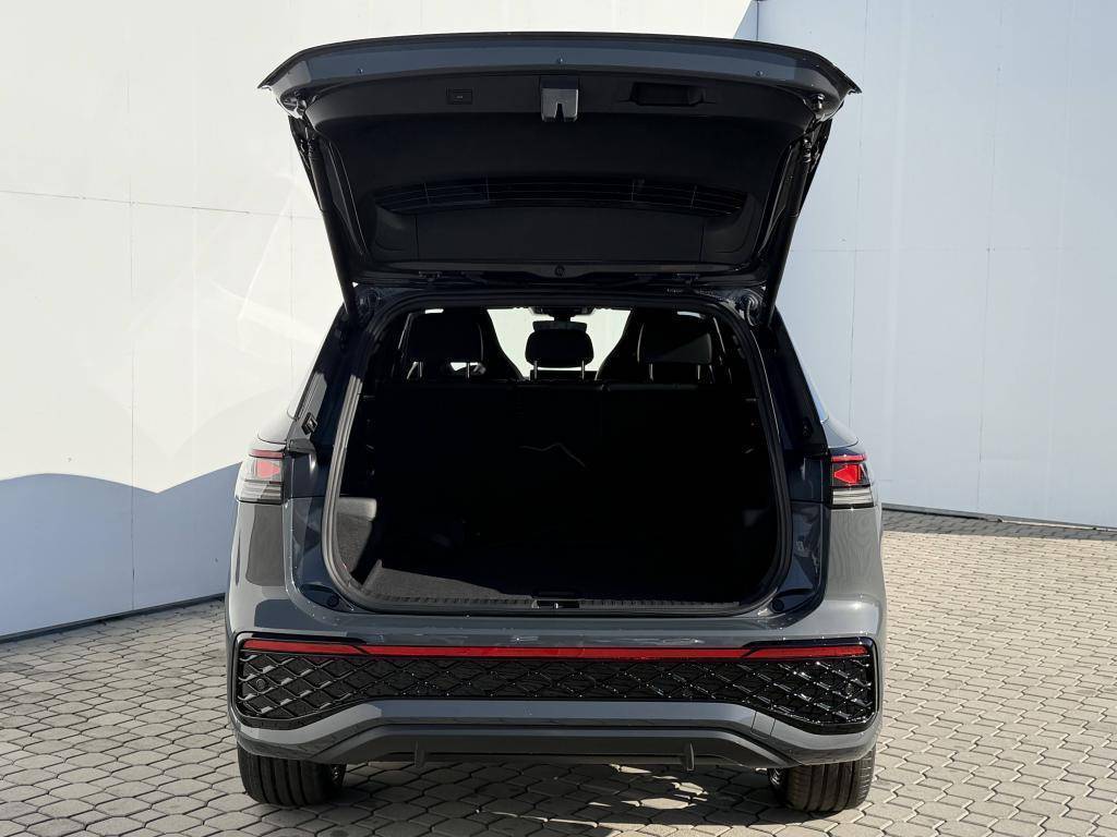Volkswagen Tayron R-Line People 7DSG 4 2,0TSi / 150kW
