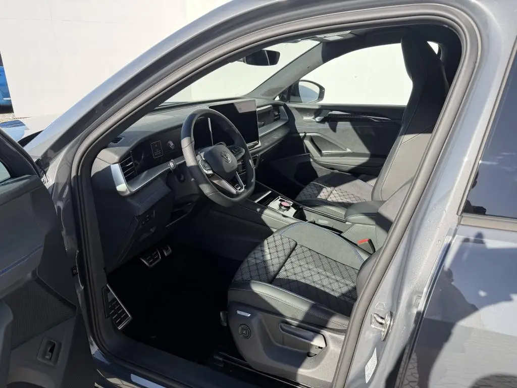 Volkswagen Tayron R-Line People 7DSG 4 2,0TSi / 150kW