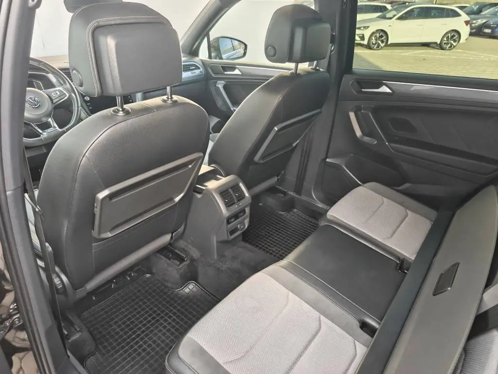 Volkswagen Tiguan Allspace Highline R-Line 7DSG 4Motion 2.0TSI / 162kW