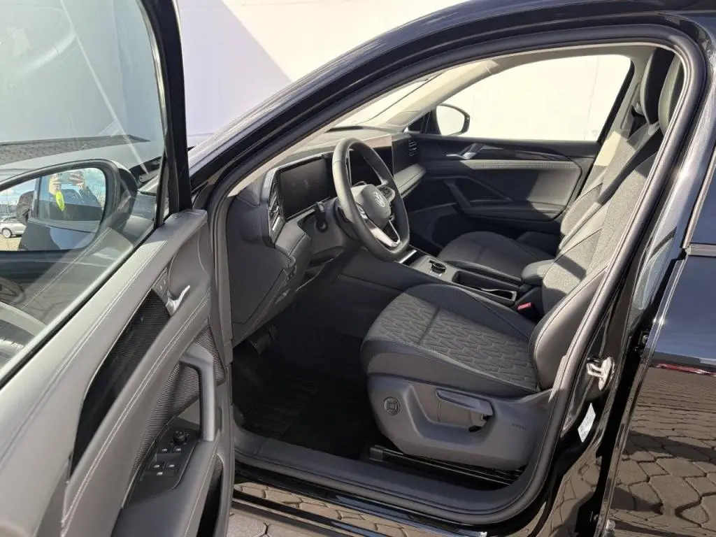 Volkswagen Tiguan People 7DSG 1,5eTSI / 110kW