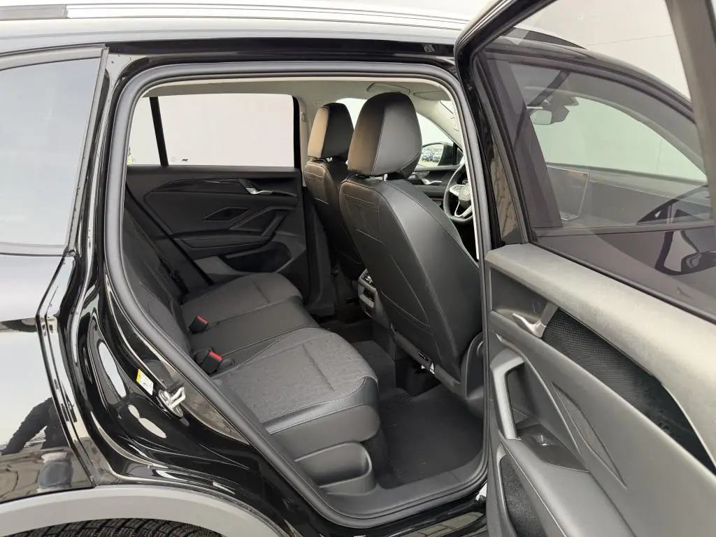 Volkswagen Tiguan People 7DSG mHEV 1,5eTSI / 96kW