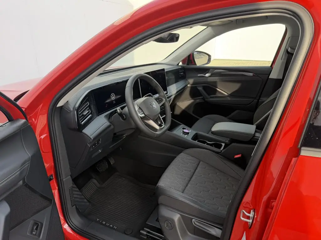 Volkswagen Tiguan People 7DSG mHEV 1,5eTSI / 96kW