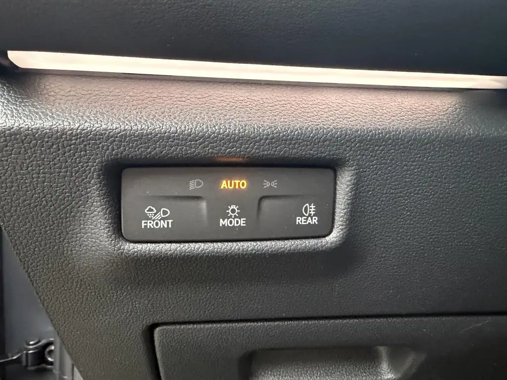 Volkswagen Tiguan People 7DSG mHEV 1,5eTSI / 96kW