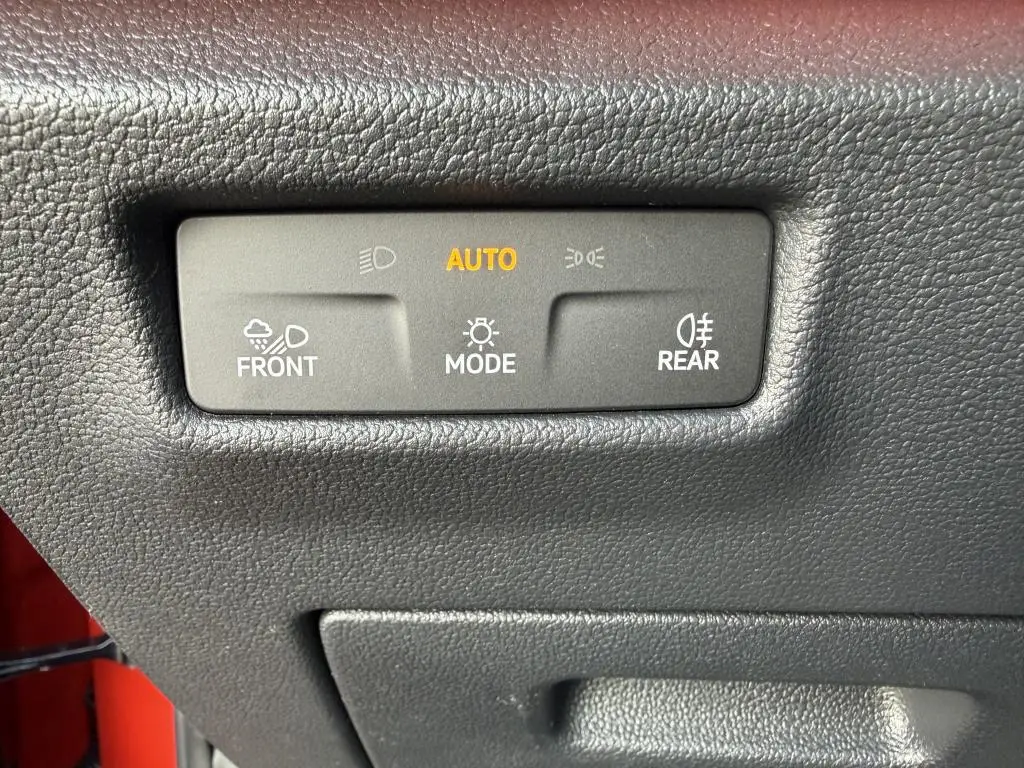 Volkswagen Tiguan People 7DSG mHEV 1,5eTSI / 96kW