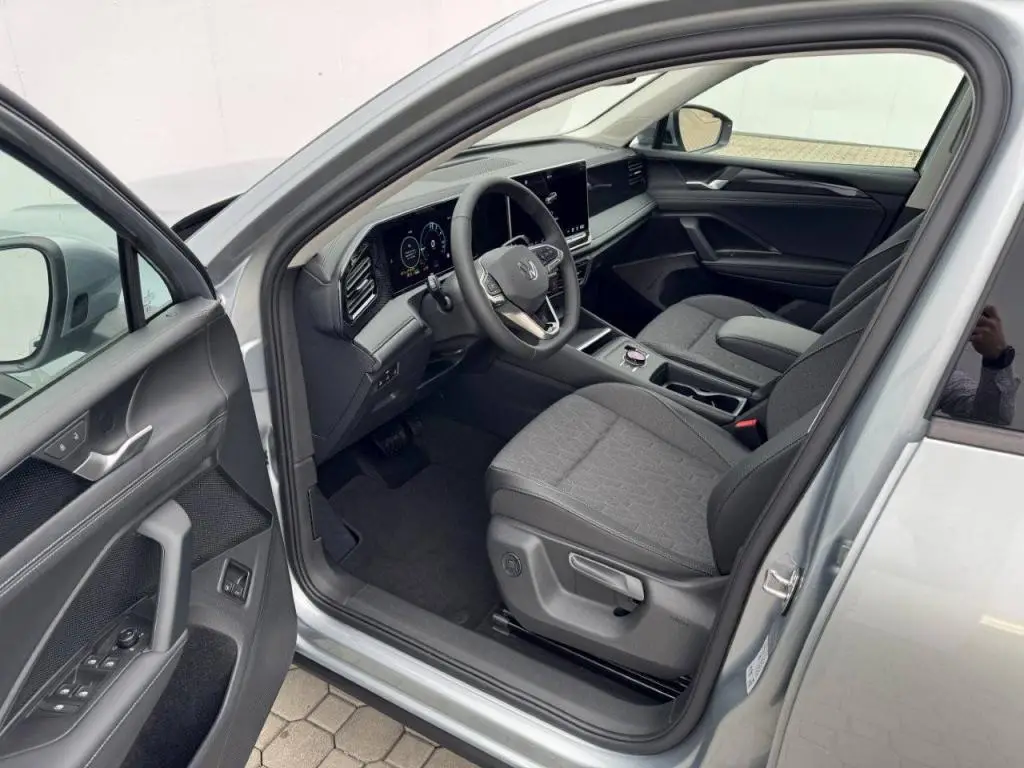 Volkswagen Tiguan People eHybrid 6DSG 1,5TSi / 110kW