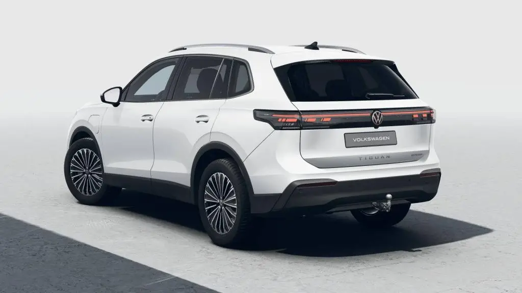 Volkswagen Tiguan People eHybrid 6DSG 1,5TSi / 110kW