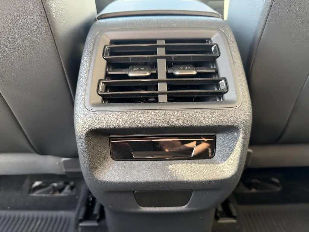 Volkswagen Tiguan People PHEV 19,7kWh  1,5TSi / 110kW