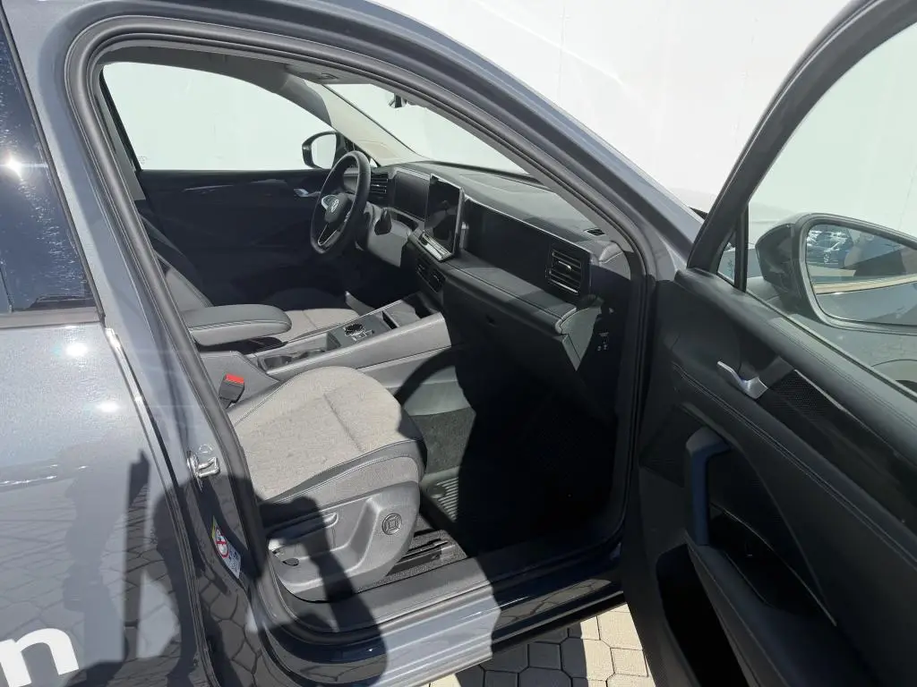 Volkswagen Tiguan People PHEV 19,7kWh  1,5TSi / 110kW