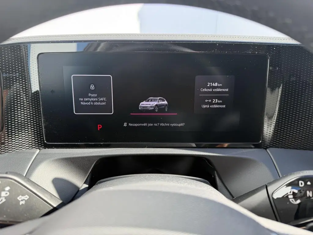 Volkswagen Tiguan People PHEV 19,7kWh  1,5TSi / 110kW