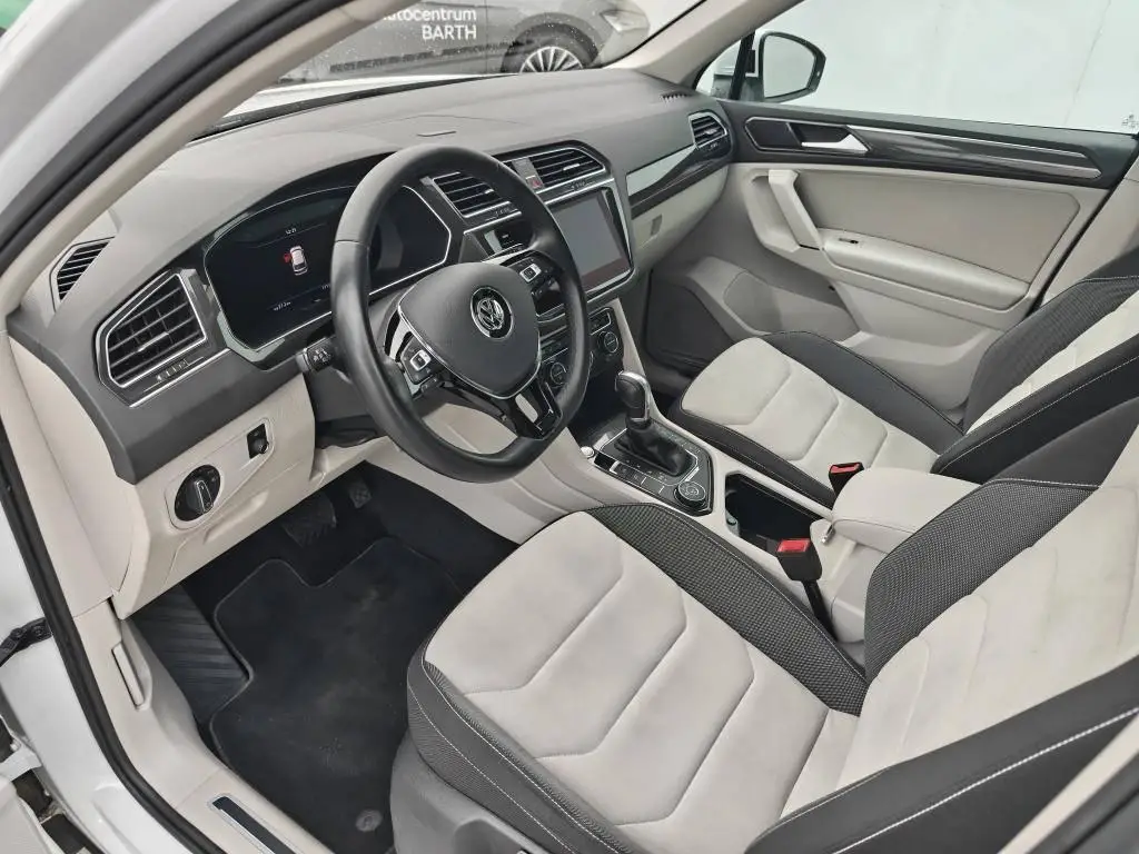 Volkswagen Tiguan R-Line Highline 4Motion DSG 2,0TDI / 140kW