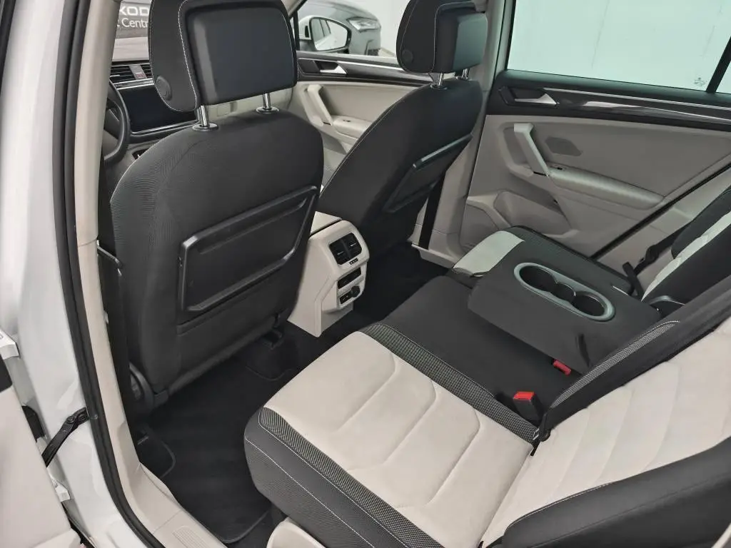 Volkswagen Tiguan R-Line Highline 4Motion DSG 2,0TDI / 140kW
