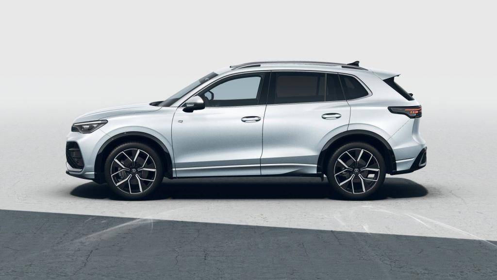 Volkswagen Tiguan R-Line People 7DSG 4M 2,0TSI / 150kW