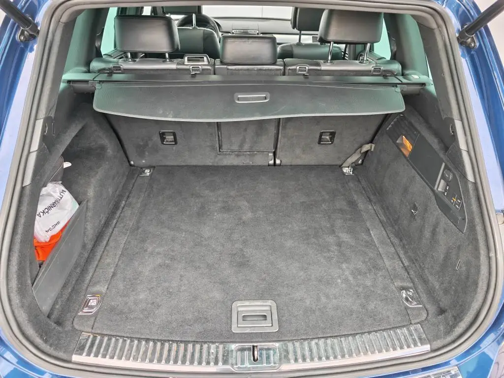 Volkswagen Touareg Exclusive 8TT  3,0TDI / 193kW