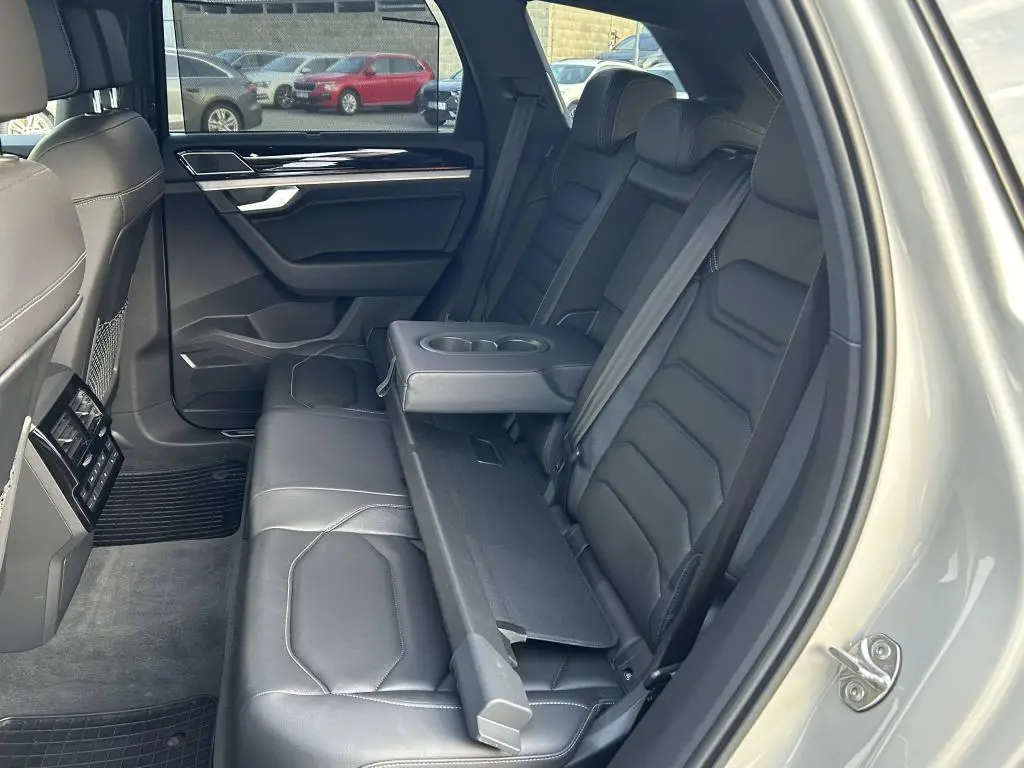 Volkswagen Touareg R 3,0 / 250kW