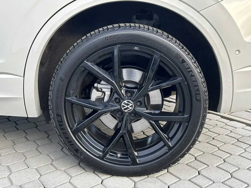 Volkswagen Touareg R 3,0 / 250kW