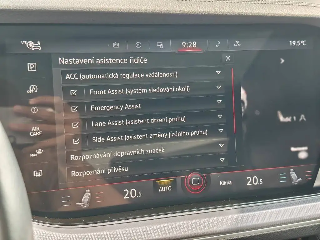 Volkswagen Touareg R-Line 8TT 4Motion 3,0TDI V6 / 210kW