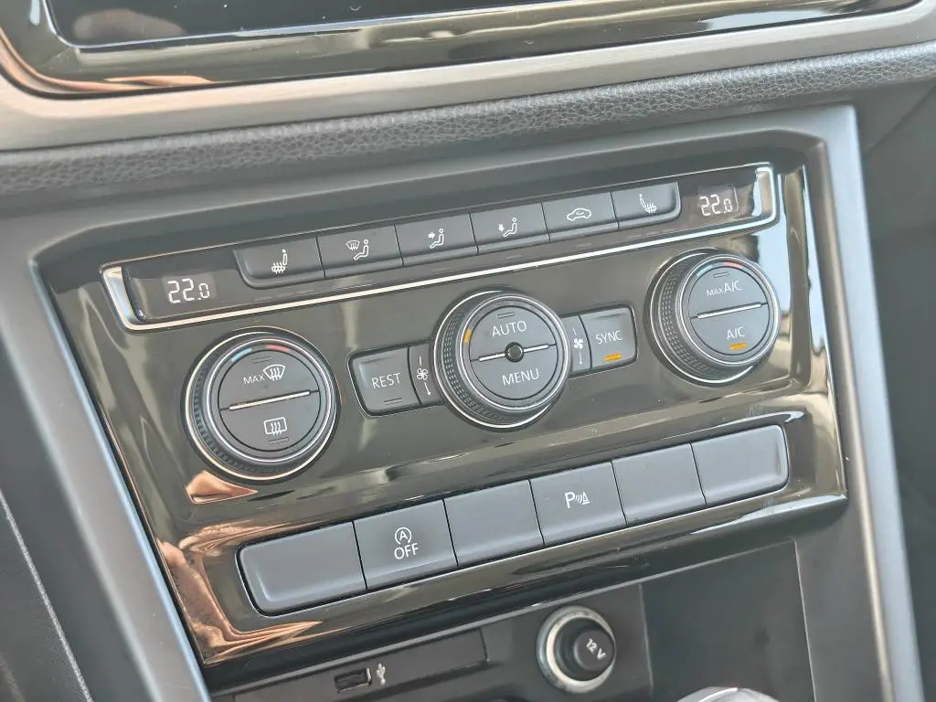 Volkswagen Touran Maraton Edition 7DSG 1,5TSI / 110kW