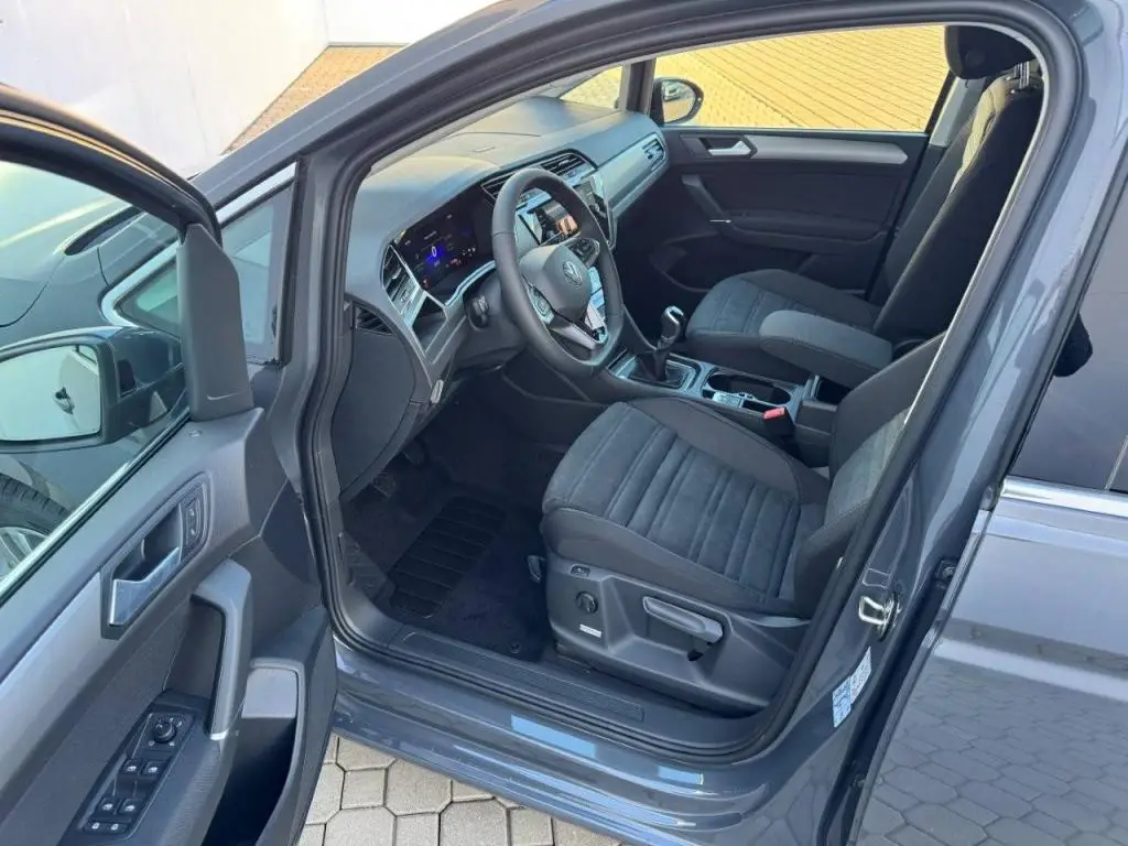 Volkswagen Touran People 6G EVO2 1,5TSI / 110kW