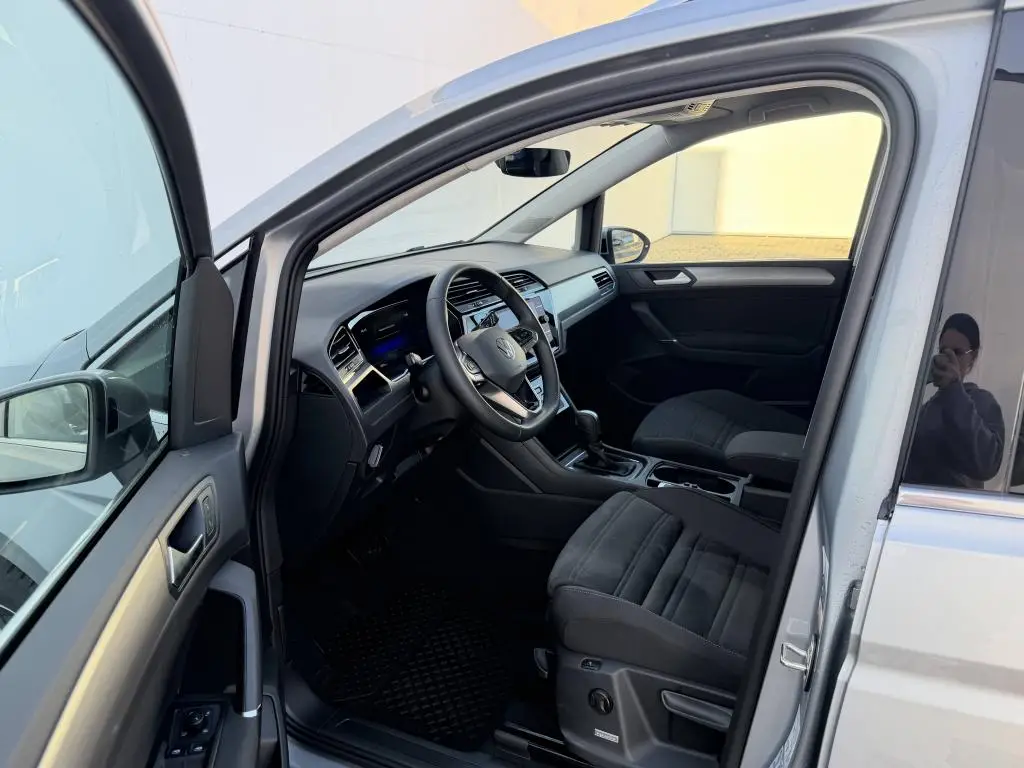 Volkswagen Touran People 7DSG 1,5TSI / 110kW