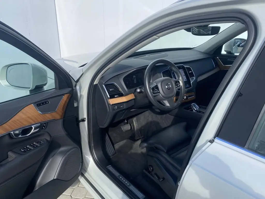 VOLVO XC90 VOLVO XC90 B5 AWD Inscription 2,0 / 173kW