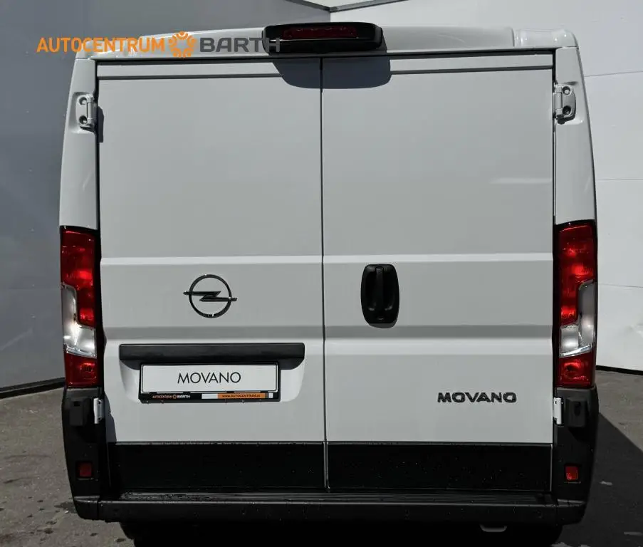 Opel Movano skříň L2H1 3000 6°MT 2,2 CDTi / 88kW