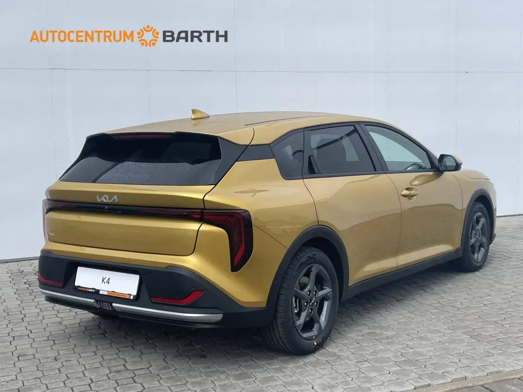 KIA K4 EXCLUSIVE 7DCT 1,6 T-GDi / 110kW