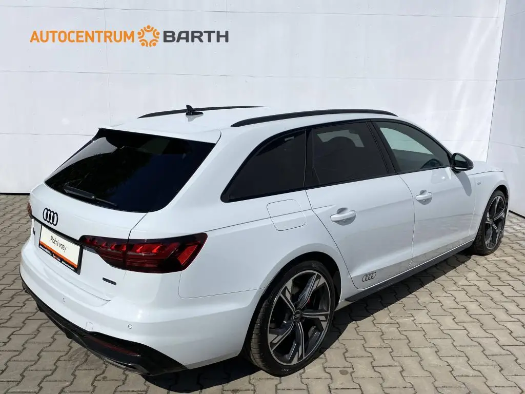 Audi A4 Avant Sline 7ST Quattro 2,0TDI  / 150kW
