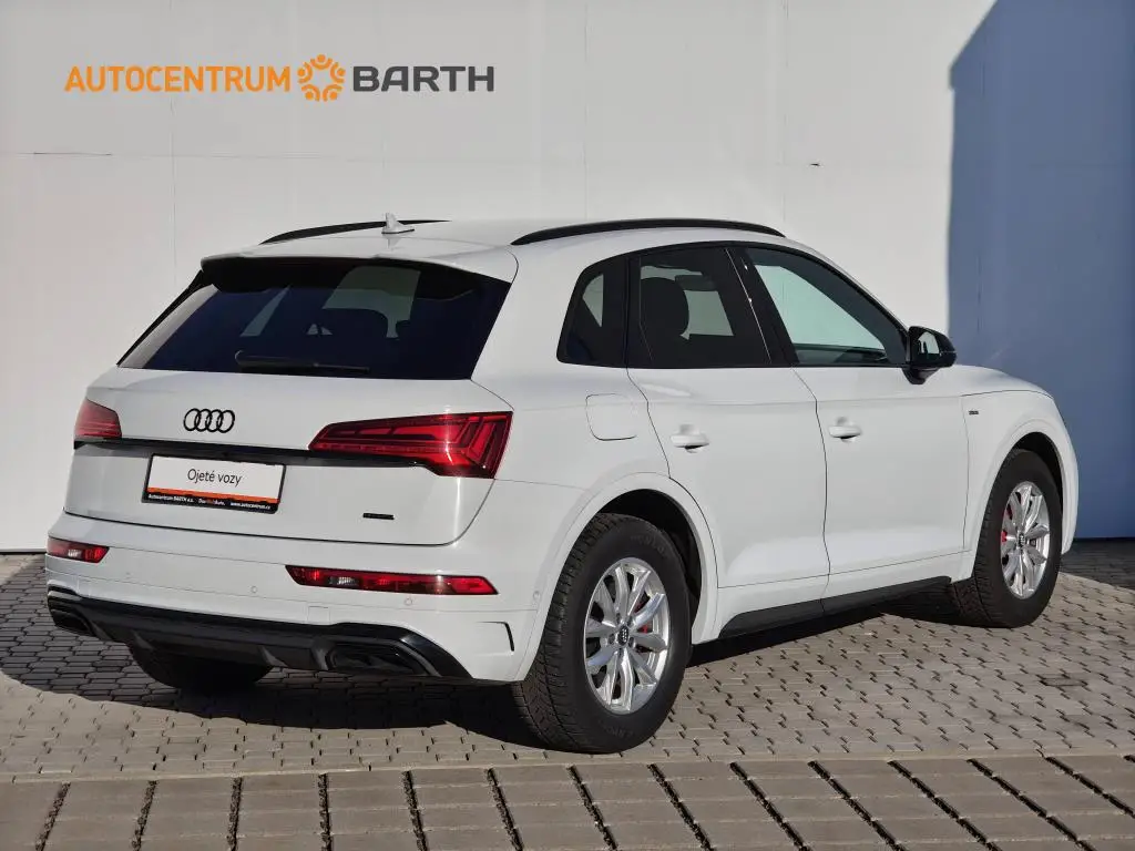 Audi Q5 40 S line Quattro ST7 2,0TDI / 150kW