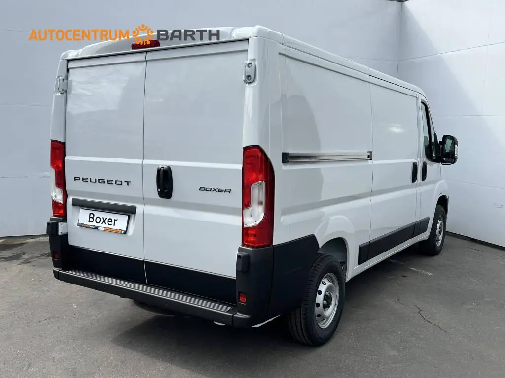 Peugeot Boxer Furgon  3000 L2H1  2,2 BlueHDi S&S MAN6 / 88kW
