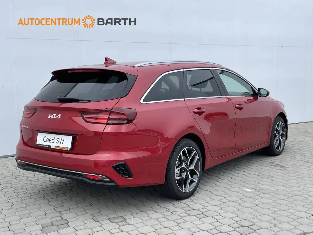 KIA Ceed SW CD TOP 7DCT 1,5 T-GDi / 103kW