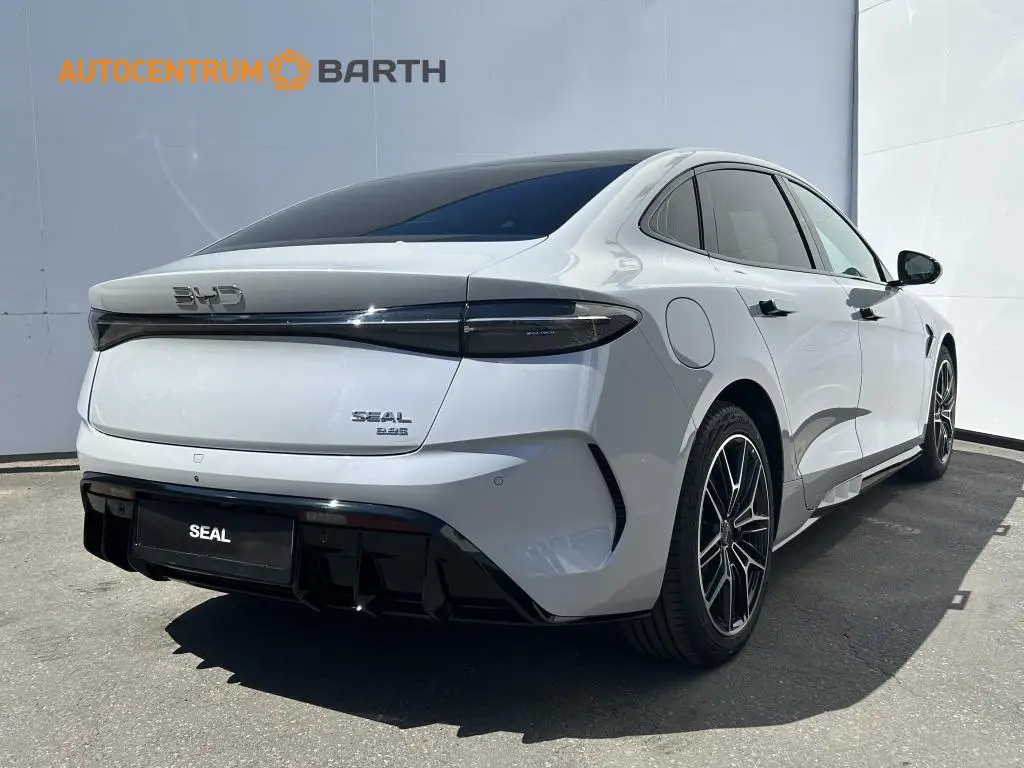 BYD SEAL Excellence AWD 82 kWh  / 390kW