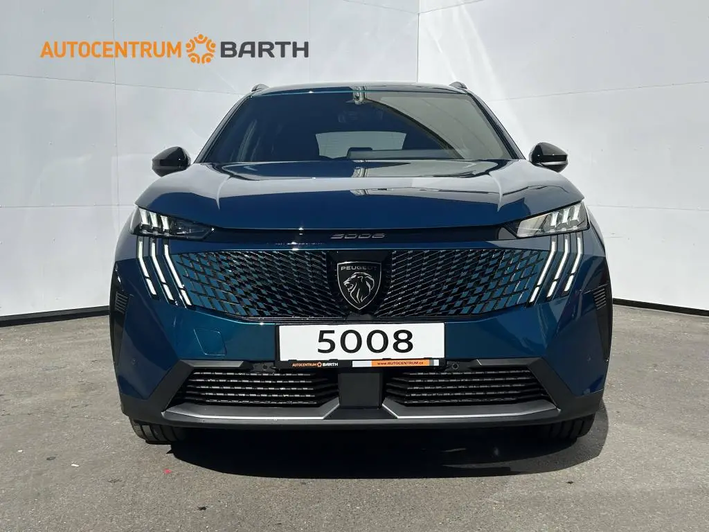 Peugeot 5008 GT e-DCS6 Hybrid / 107kW