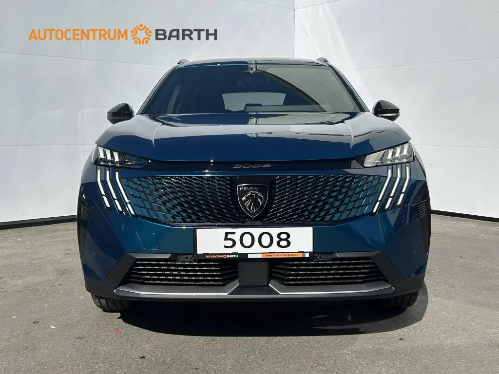 Peugeot 5008 GT e-DCS6 Hybrid / 107kW