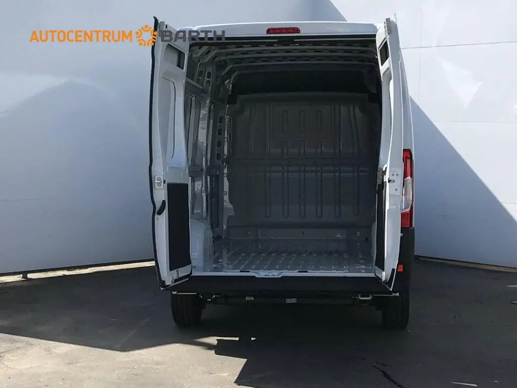 Peugeot Boxer Furgon 3500 L3H2  2,2 BlueHDi MAN6 / 132kW
