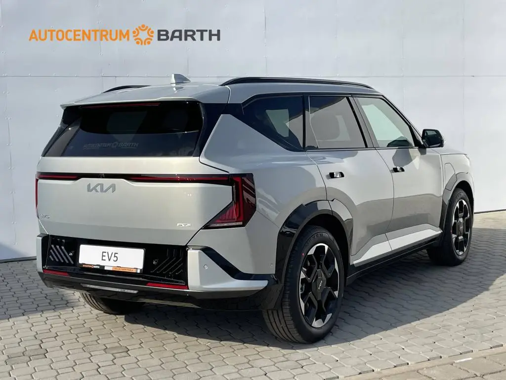 KIA EV5 GT-LINE + 81,4 KWH 4x4    / 195kW