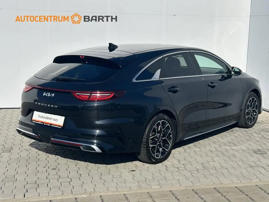 KIA ProCeed CD T-GDI GPF GT LINE PLUS (2022) T-GDI / 118kW
