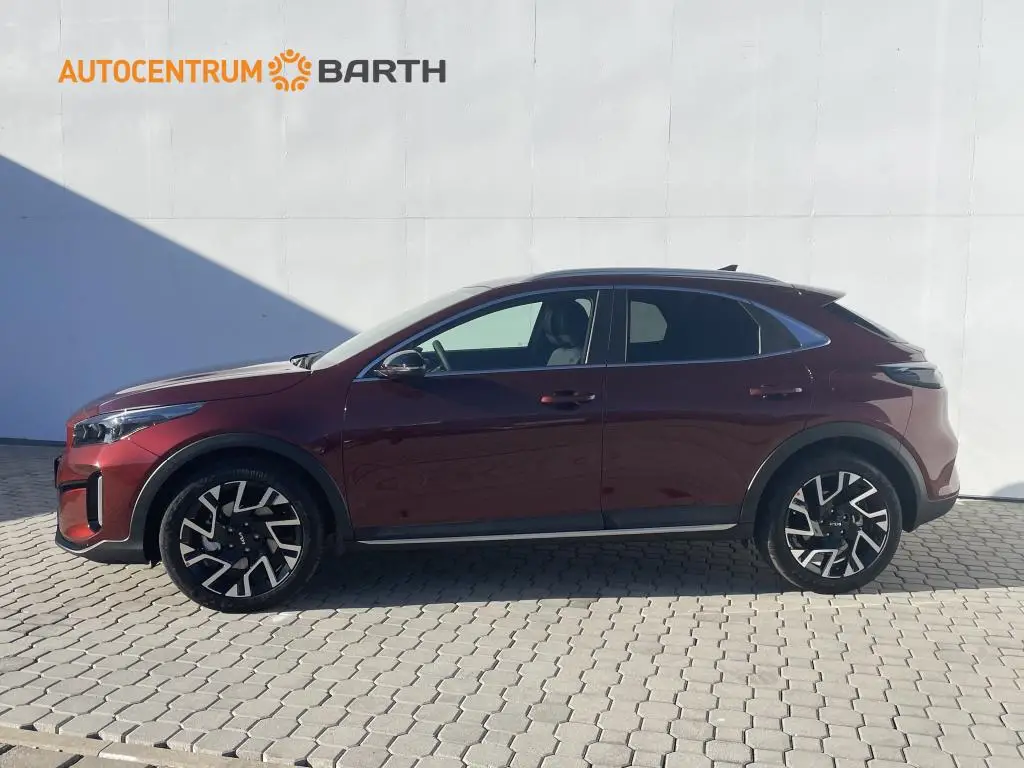 KIA XCeed STEEL EDITION 7DCT 1,6 T-GDi / 110kW