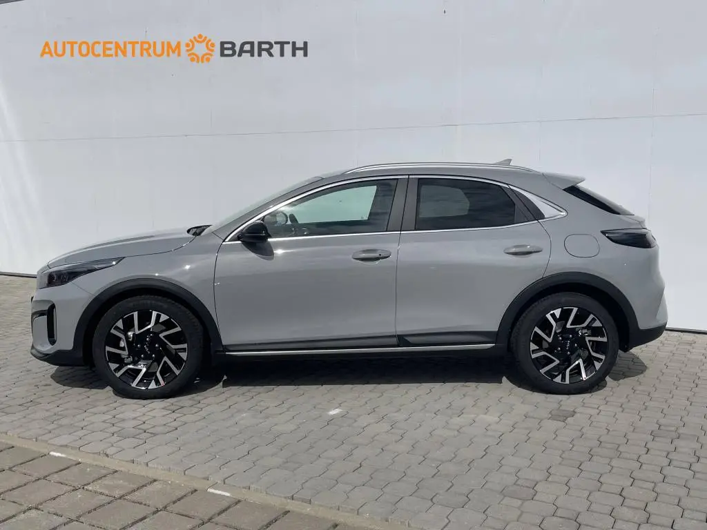 KIA XCeed STEEL EDITION 7DCT 1,6 T-GDi / 132kW