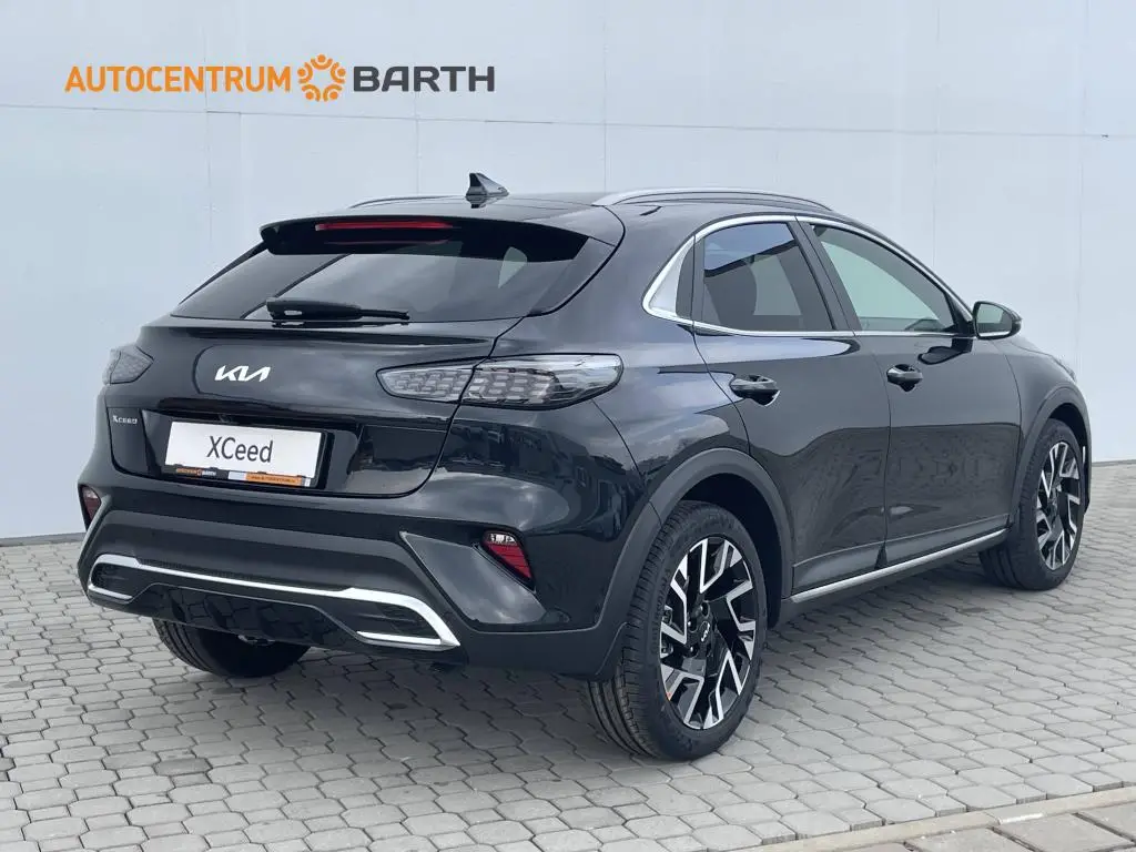 KIA XCeed STEEL EDITION 7DCT 1,6 T-GDi / 132kW